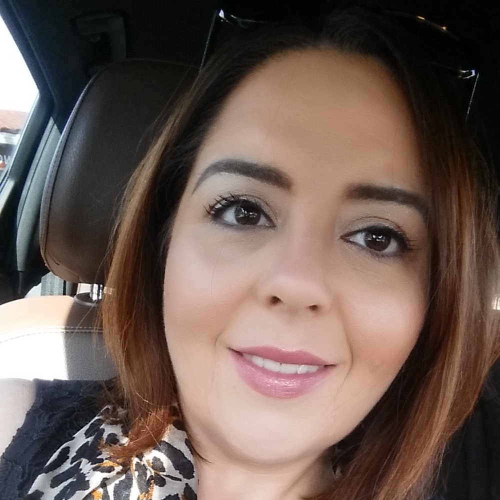 Meet your Posher, Crystal